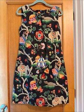 Black Sleeveless Cotton Shift Dress with Pockets and Colorful Animal Motif. NWT